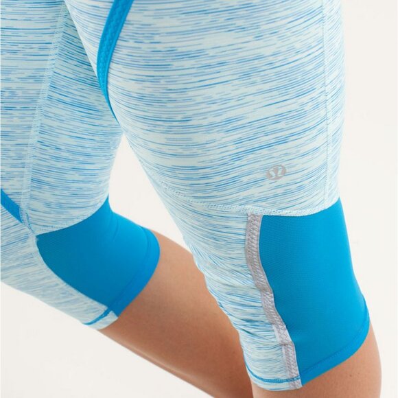 Lululemon Pace Crop Size 2 - Excellent Condition! - Picture 6 of 13